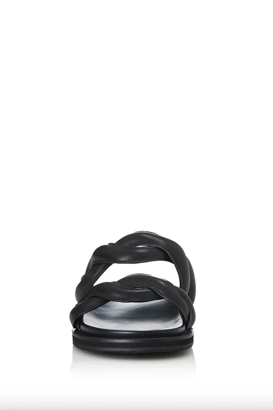 ALIAS MAE PANTONE  - BLACK LEATHER