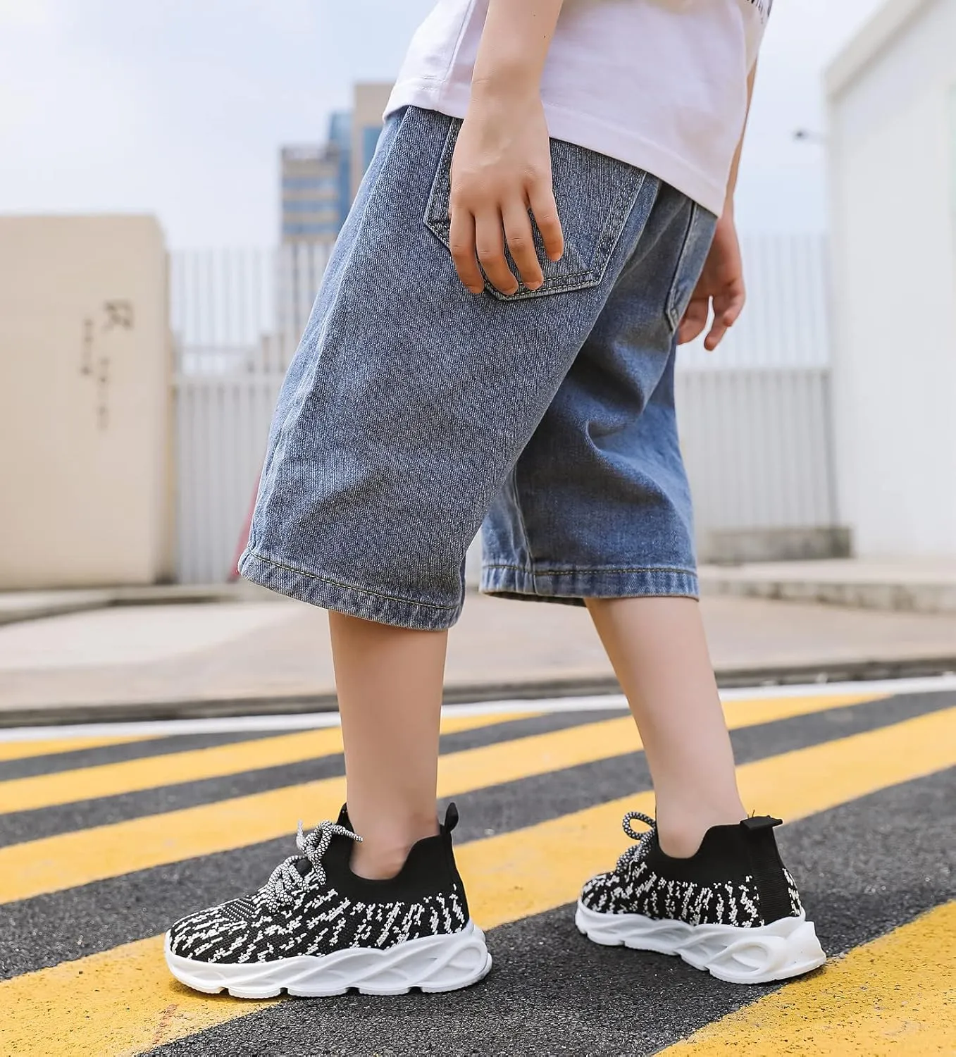 DADAWEN Boys Girls Sneakers Kids Lightweight Breathable Tennis Athletic Running Shoes for Toddler/Little Kid/Big Kid