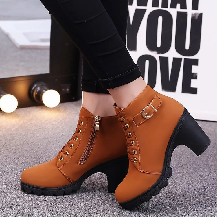 Kathryn  Kreuzriemen Stiefeletten mit Martin-Stiefel
