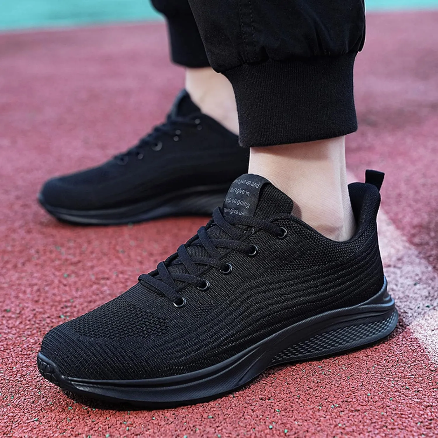 Men's Running Shoes Ultra Lightweight Breathable Walking Shoes Non Slip Athletic Fashion Sneakers Mesh Workout Casual Sports Sneakers for Men Long Standing