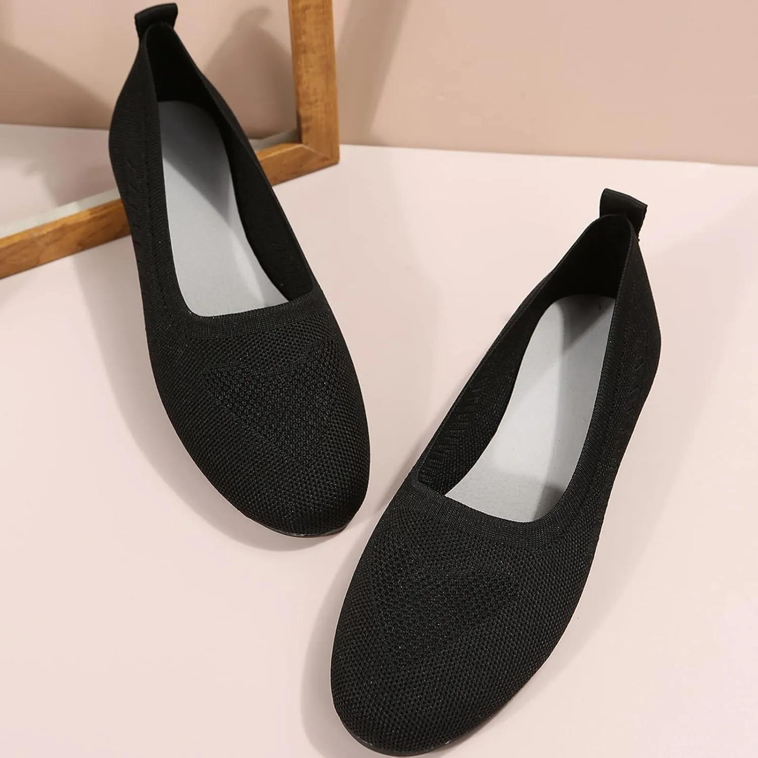 Sandals Women Summer Fashion Mesh Breathable Slip on Flat Sandals Solid Pointed Toe Closed Toe Shallow Mouth Shoes Lightweight Comfy Ladies Casual Shoes
